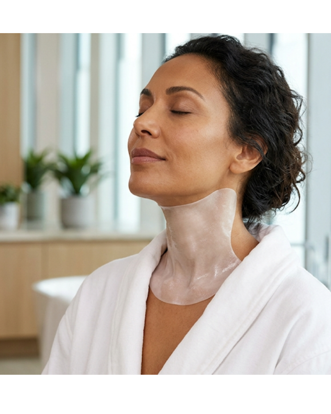 Neck & Décolleté Restore Mask